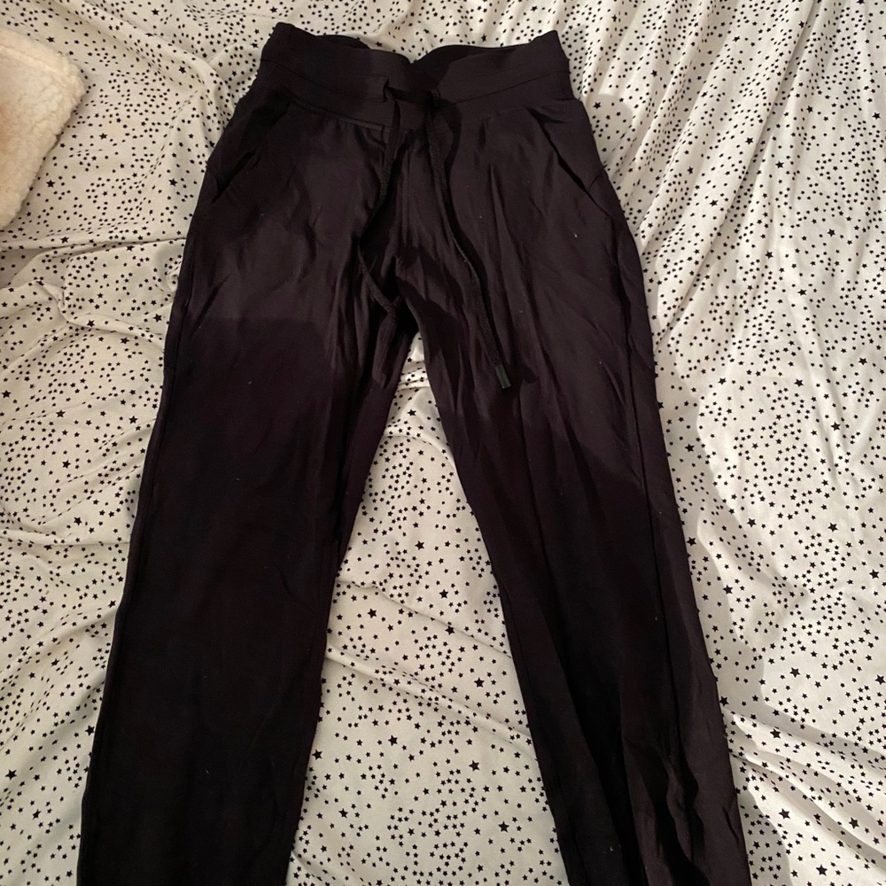 lululemon joggers